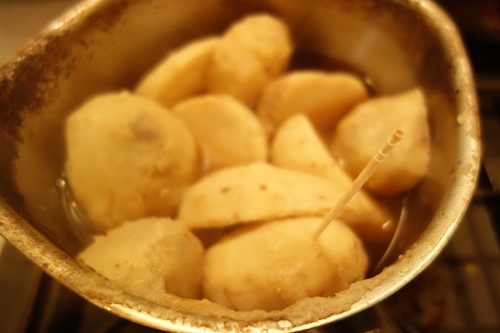 セレベス 里芋 レシピ 香り立つ 芋の含め煮 秋の皿 Nakaoji Net